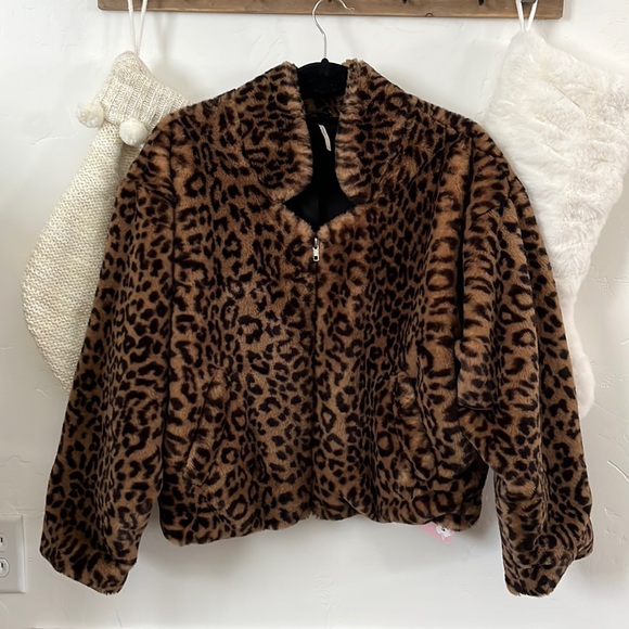 Beautiful free people faux fur leopard coat - Picture 1 of 4